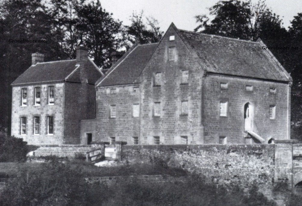  old photo of North Mill, Midhurst, Sussex - click image to return