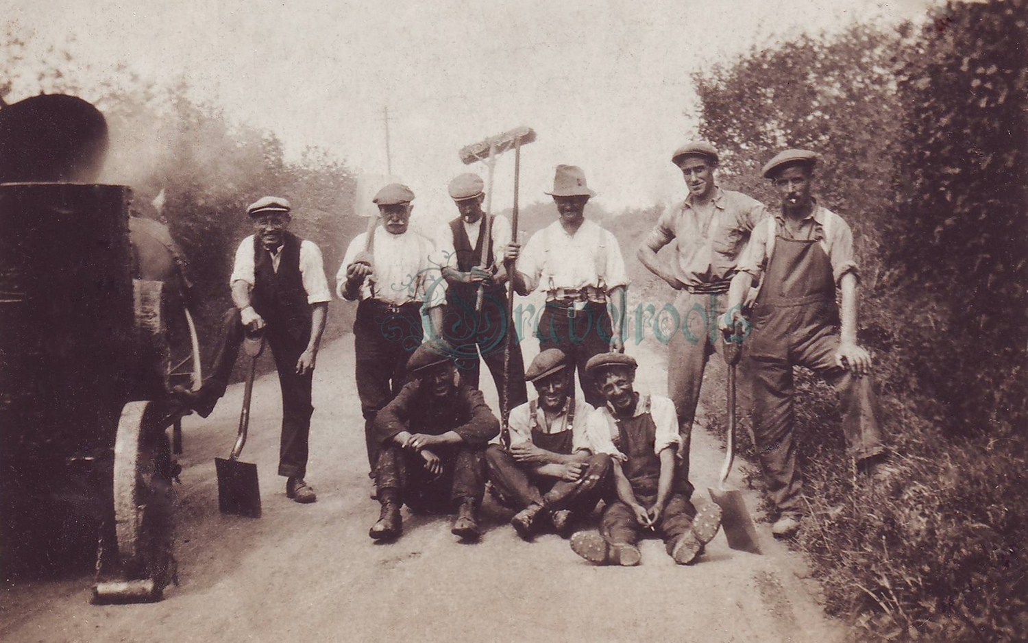 old photo of Road repair gang, near Northchapel, Sussex - click image below to return
