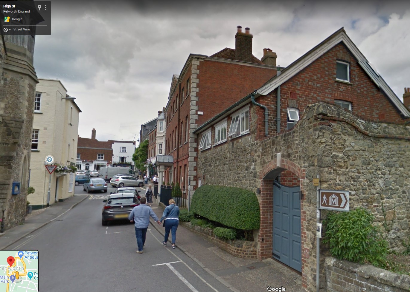 Golden Square, Petworth, Sussex - click image to return