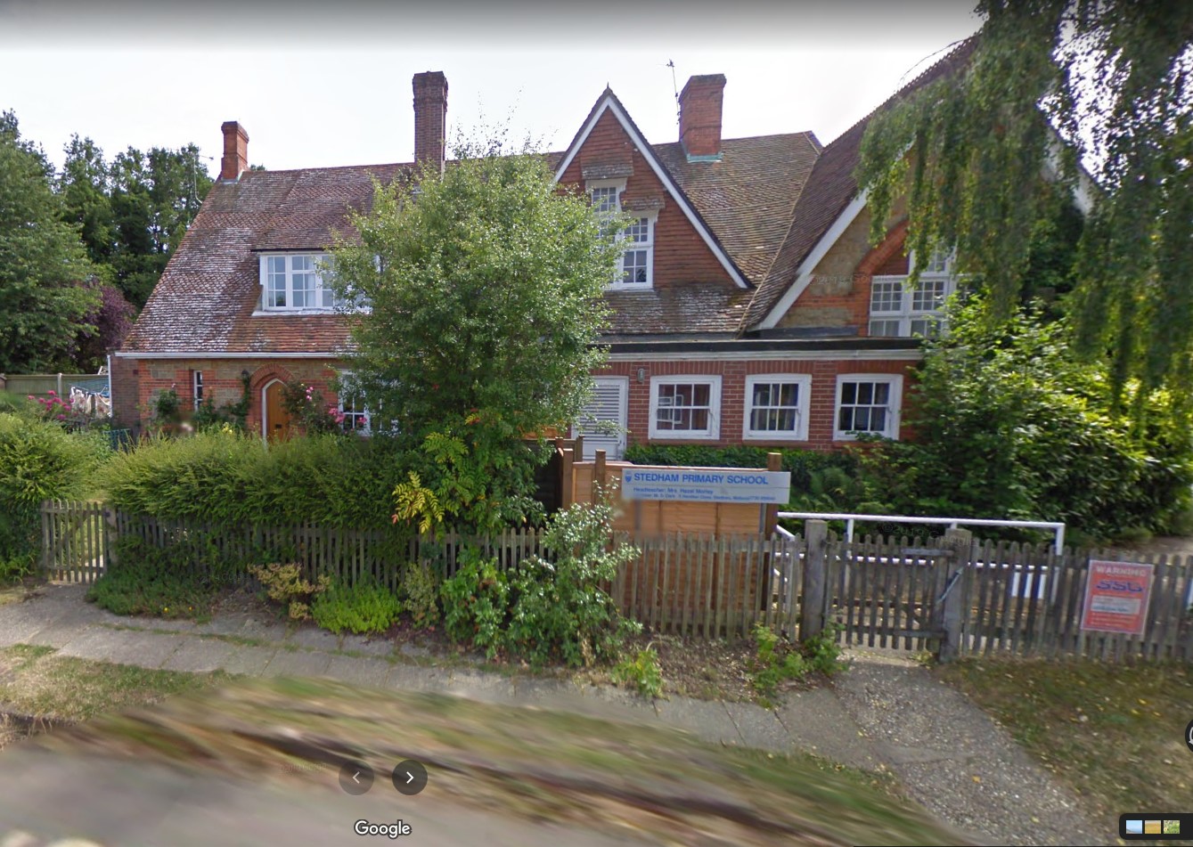 off A272 Stedham Primary school, Sussex - click image to return