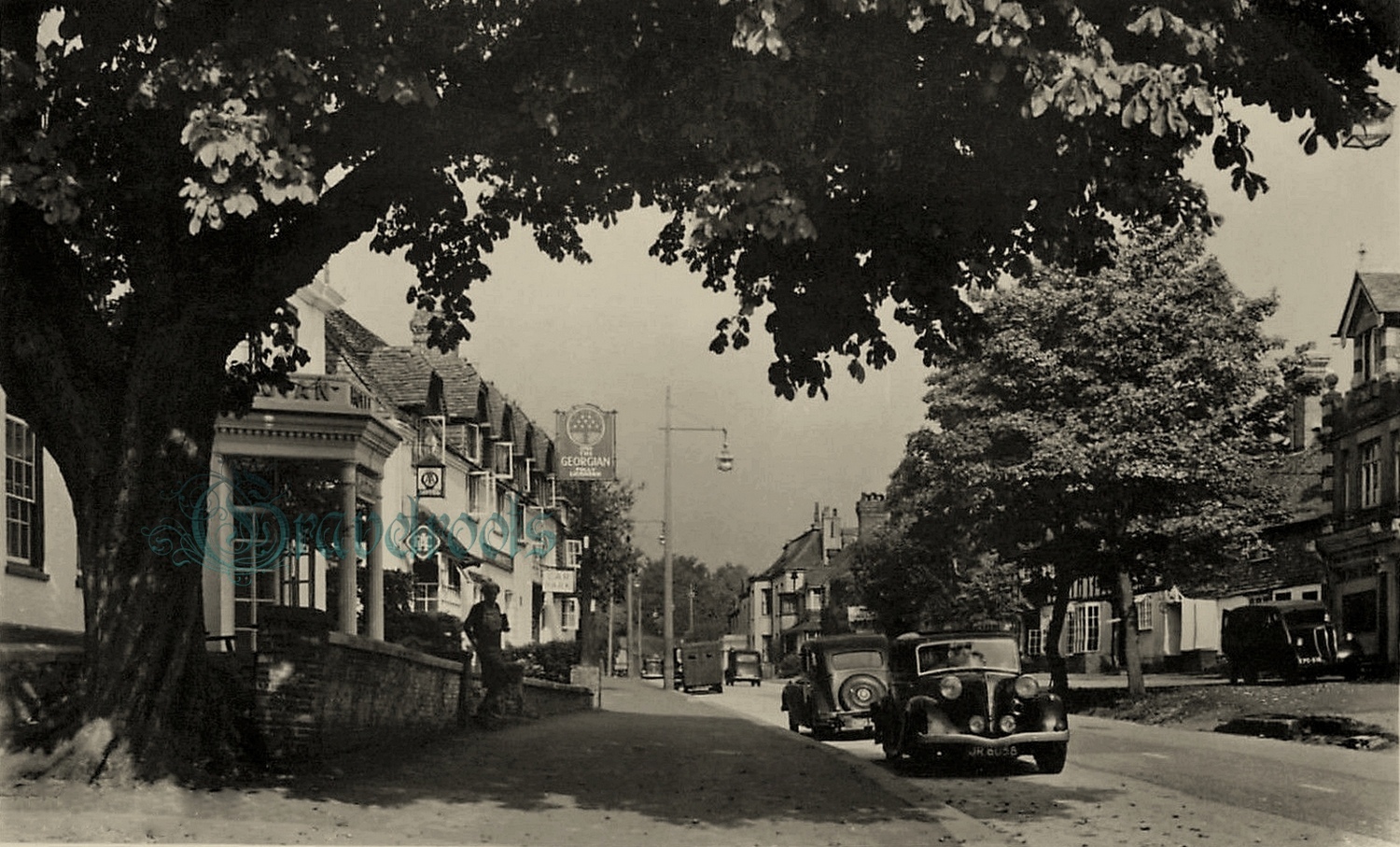  old photo of Georgian Hotel & High Street, Haslemere, Sussex - click image below to return