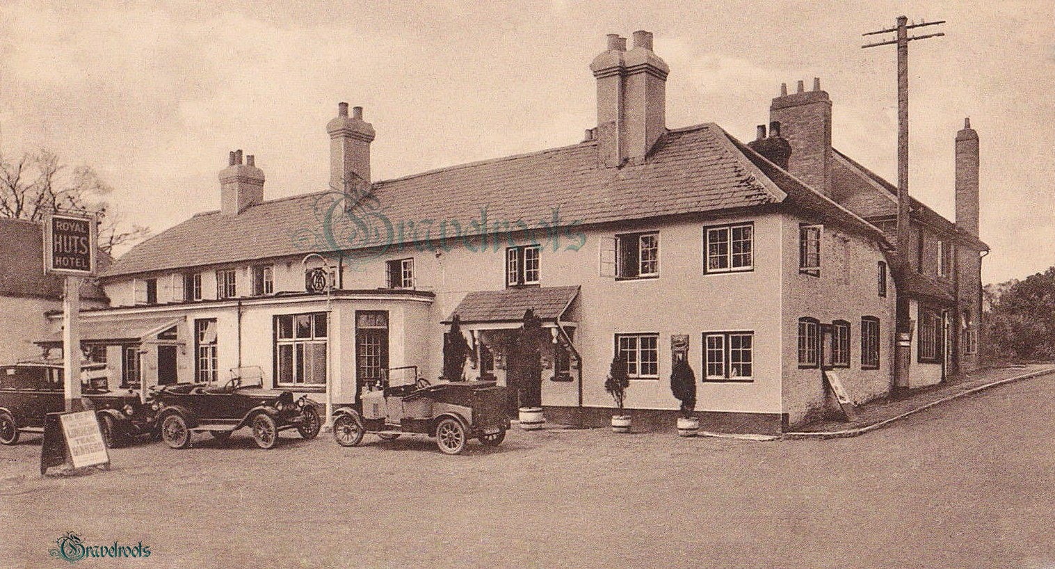 Royal Huts Hotel, Hindhead, Surrey, postcard dated 1922 - click to return
