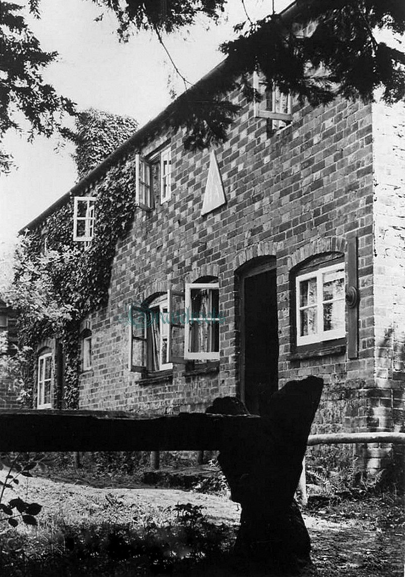 Hindhead, Surrey - click to return