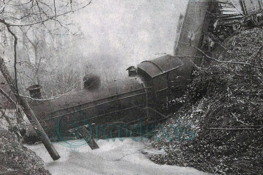 Last train to Midhurst from Chichester, Sussex - click image below to return