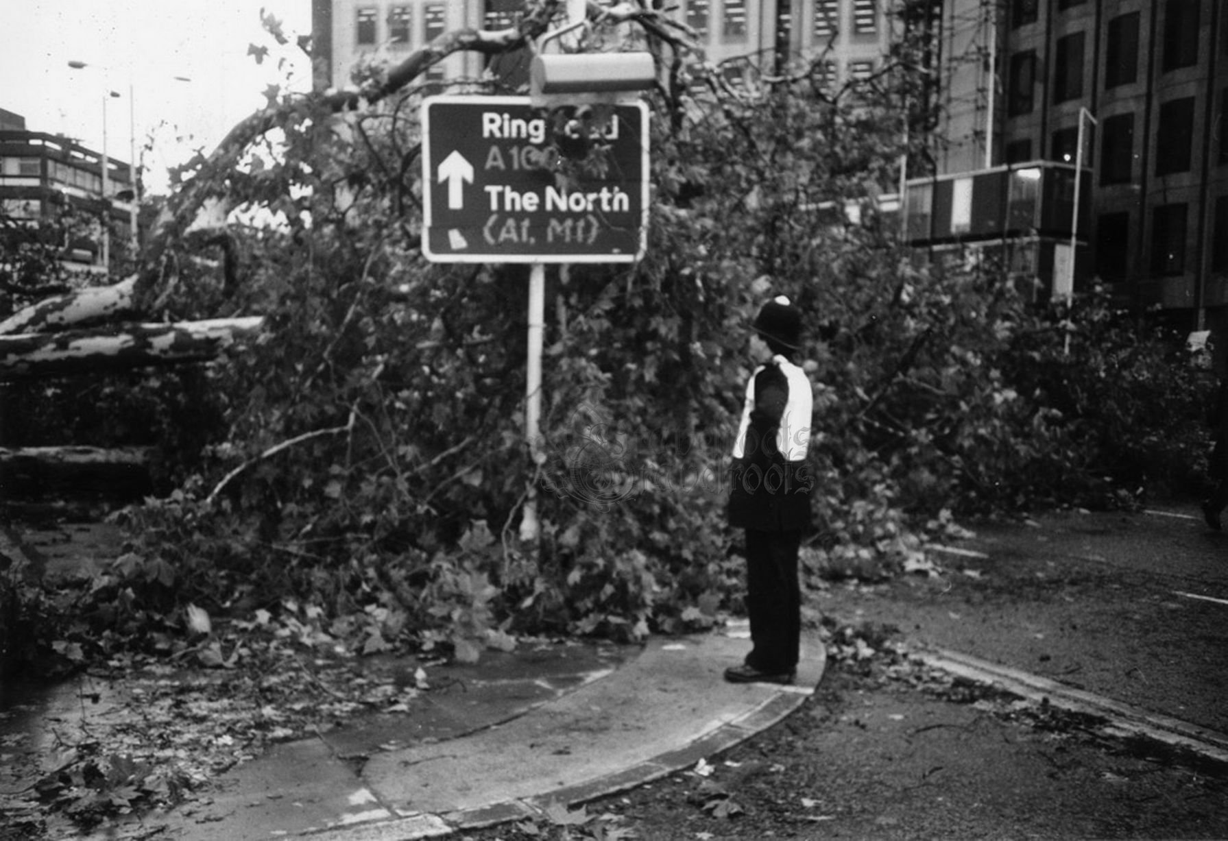  old photos of the 1987 storm - click image below to return
