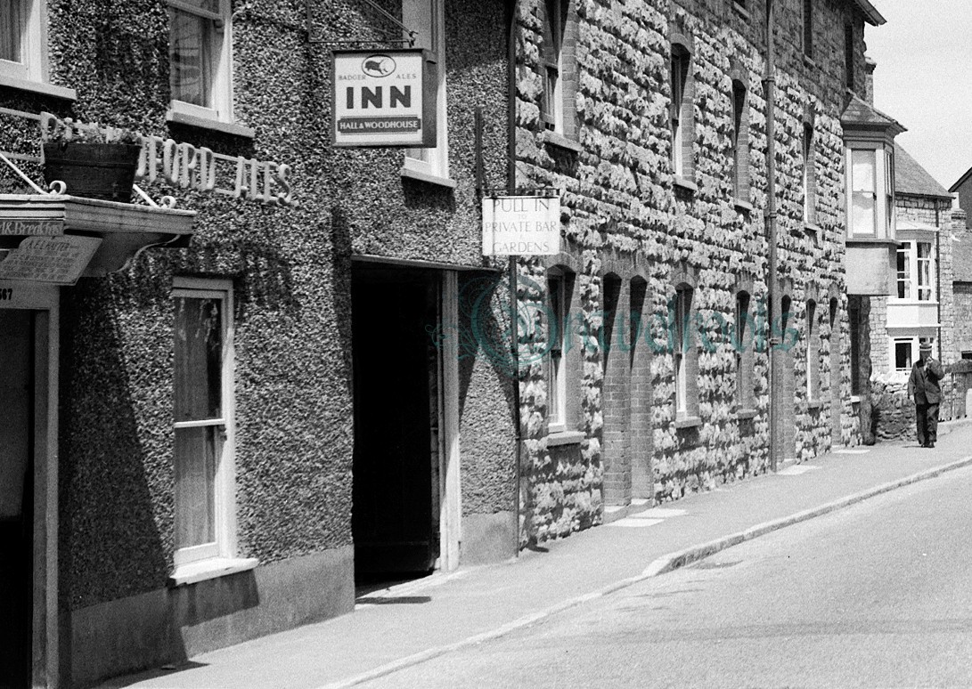 Swan Inn, Broadwey, Dorset 
click image below to return