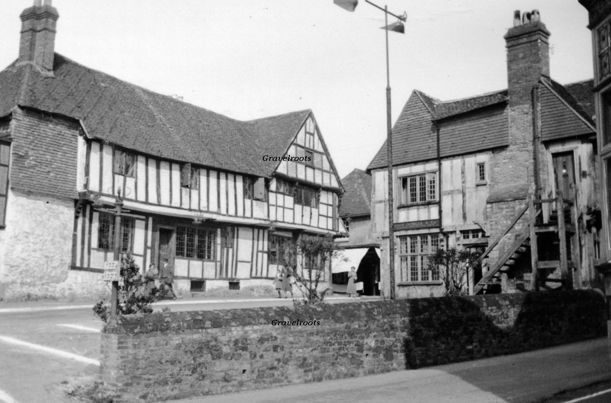 Spread Eagle hotel, Midhurst, Sussex 
enlargement below